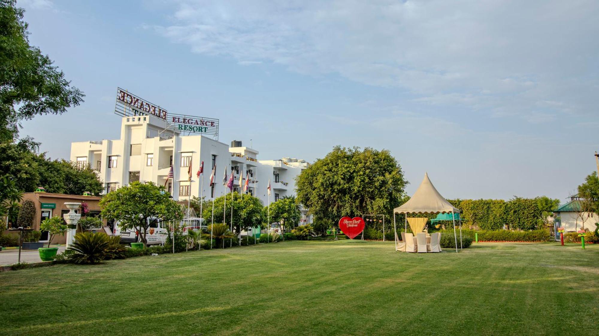 Elegance Resort Vrindāvan Zewnętrze zdjęcie