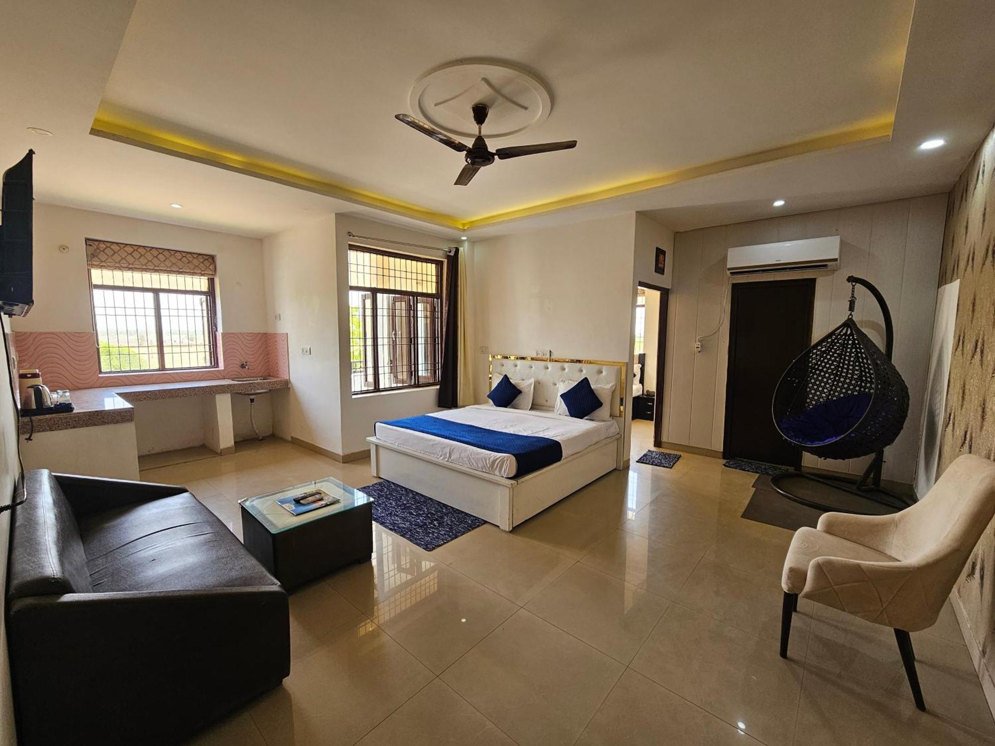 Elegance Resort Vrindāvan Zewnętrze zdjęcie