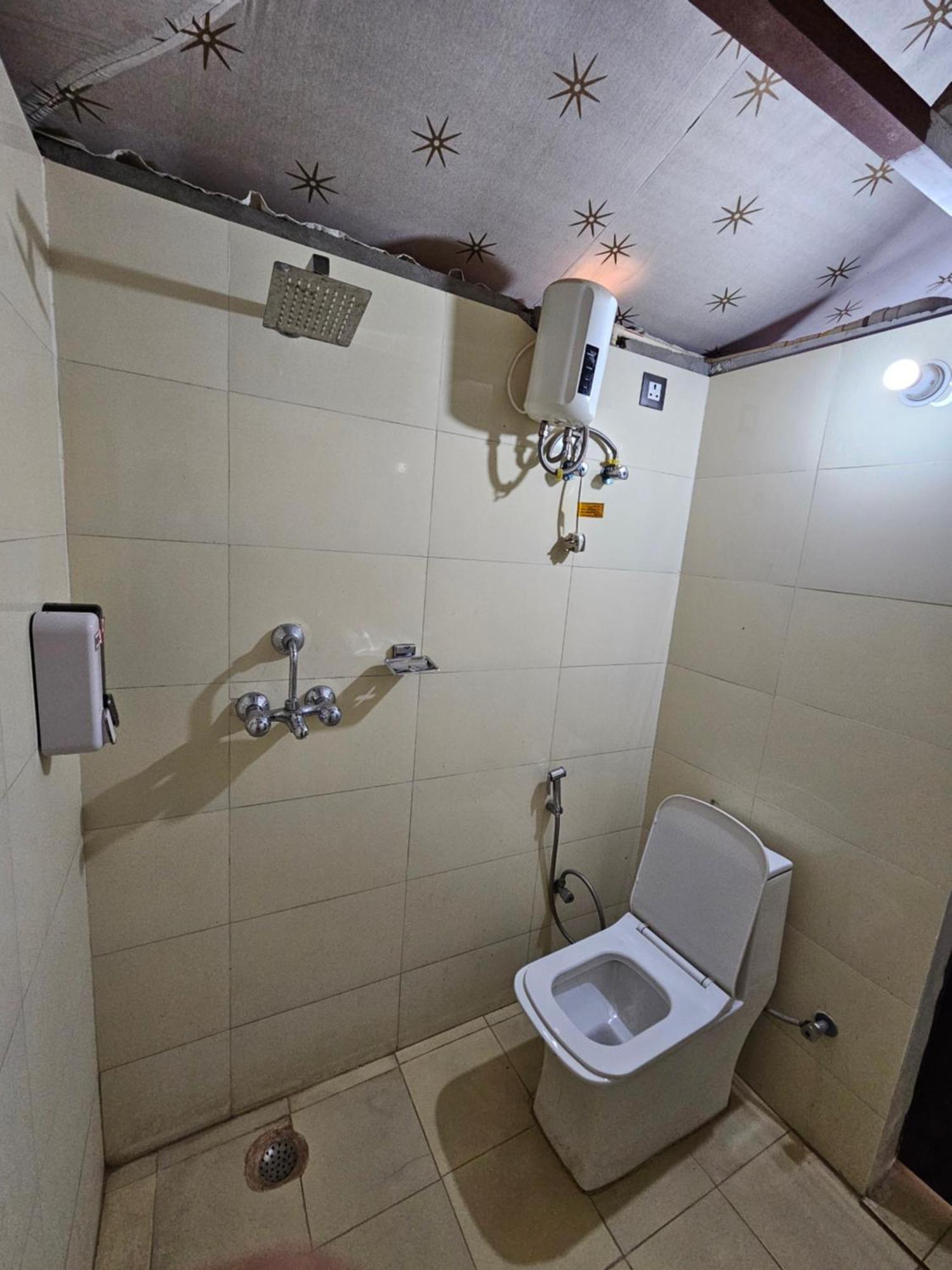 Elegance Resort Vrindāvan Zewnętrze zdjęcie